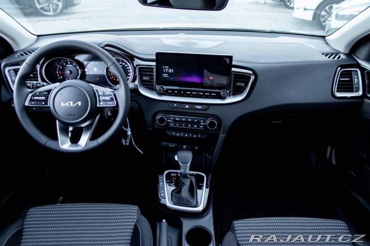 Kia Ostatní modely Ceed SW  Ceed SW 1.5 T-GDi/ GOLD/ 2025