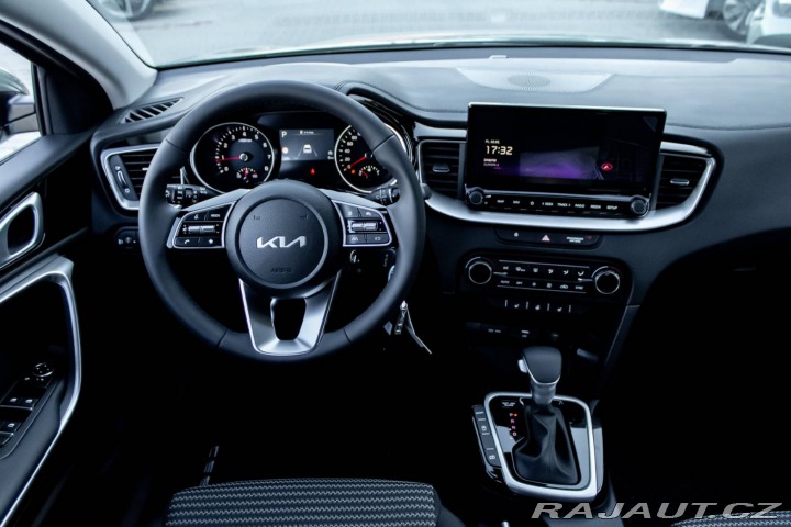 Kia Ostatní modely Ceed SW Ceed SW 1.5 T-GDi/ GOLD/ 2025