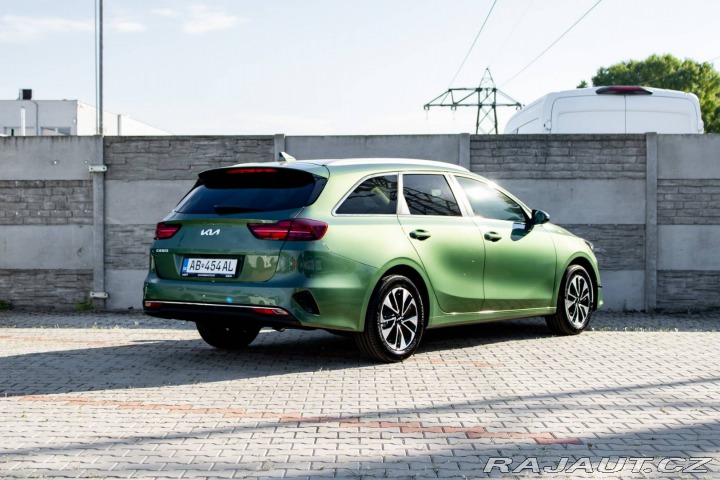 Kia Ostatní modely Ceed SW Ceed SW 1.5 T-GDi/ GOLD/ 2025