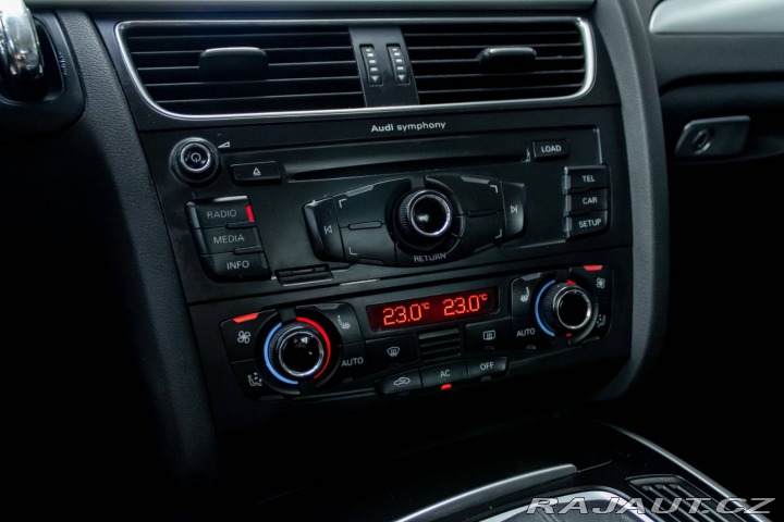 Audi A4 2.0 TDI/ Automat/ Parkov 2011