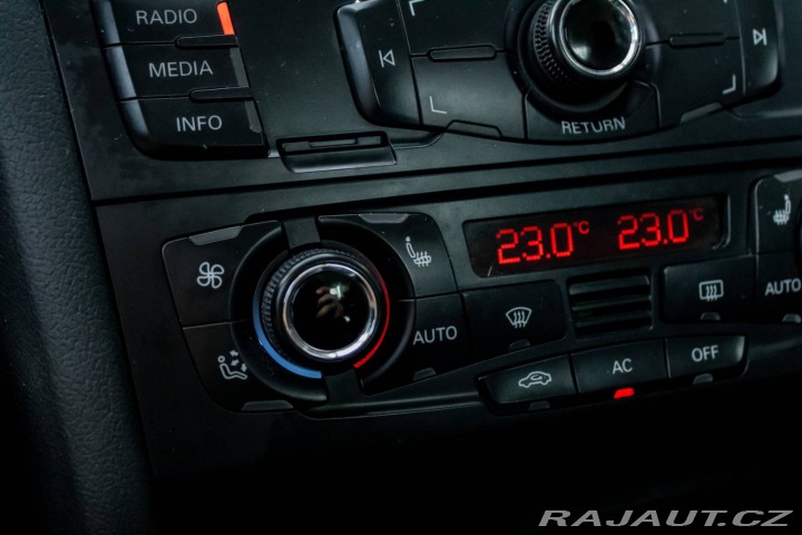 Audi A4 2.0 TDI/ Automat/ Parkov 2011