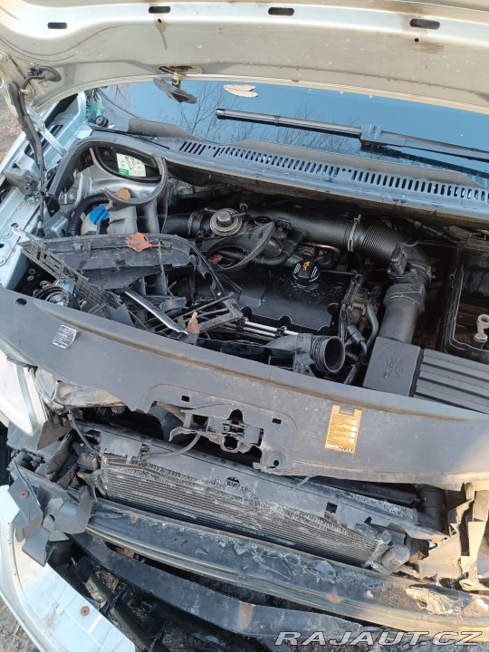 Volkswagen Touran Havarovaný 2005
