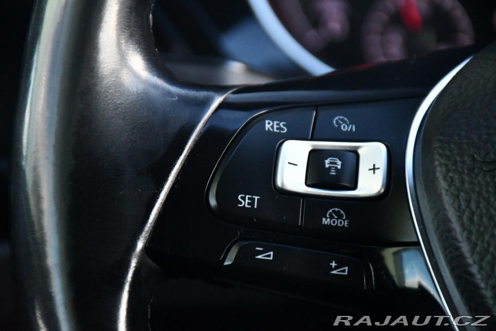 Volkswagen Touran 2.0TDi HIGHLINE DSG ČR 2018