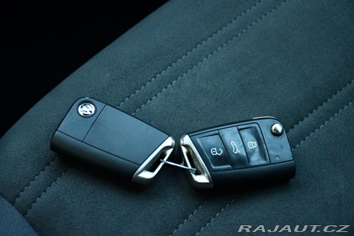 Volkswagen Touran 2.0TDi HIGHLINE DSG ČR 2018