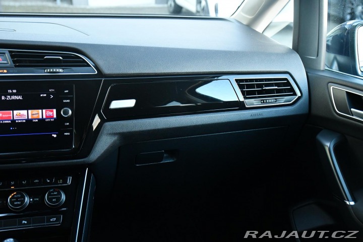 Volkswagen Touran 2.0TDi HIGHLINE DSG ČR 2018