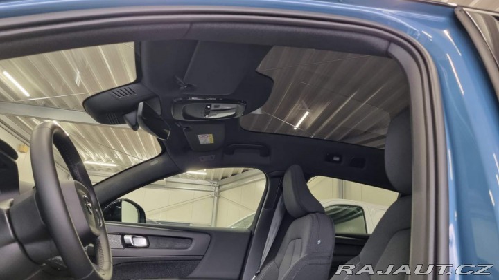 Volvo EC40 PLUS Extended Range RWD 2025