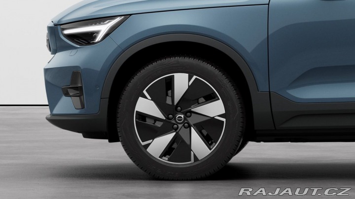 Volvo EC40 PLUS Extended Range RWD 2025