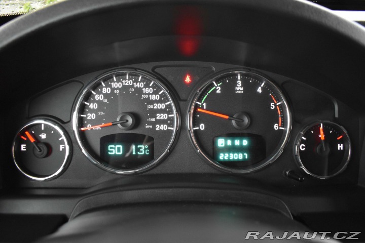 Jeep Cherokee 2.8 CRD REZERVACE 2012