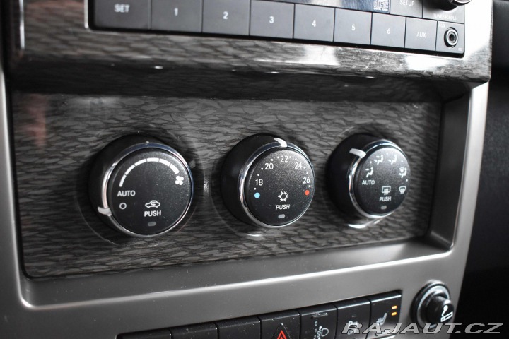 Jeep Cherokee 2.8 CRD 147kW 4x4 OVERLAN 2012