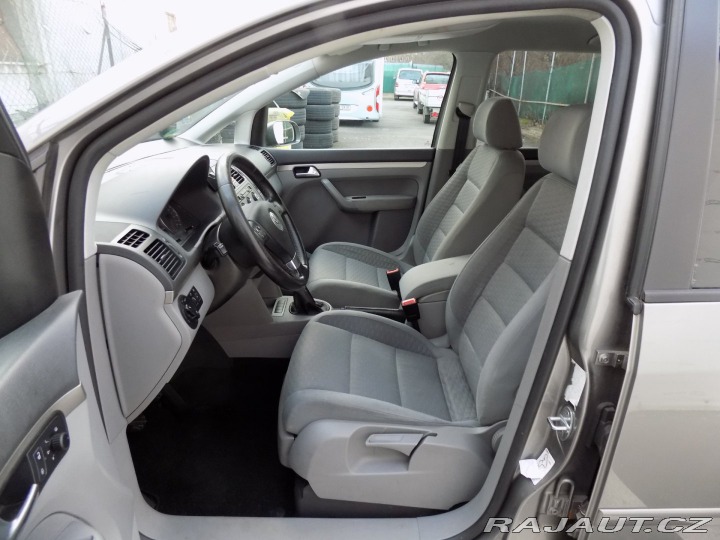 Volkswagen Touran 2.0TDI/NAVI/Klimatizace/ 2008