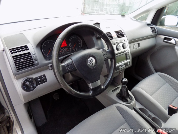 Volkswagen Touran 2.0TDI/NAVI/Klimatizace/ 2008