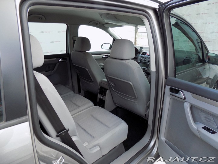 Volkswagen Touran 2.0TDI/NAVI/Klimatizace/ 2008