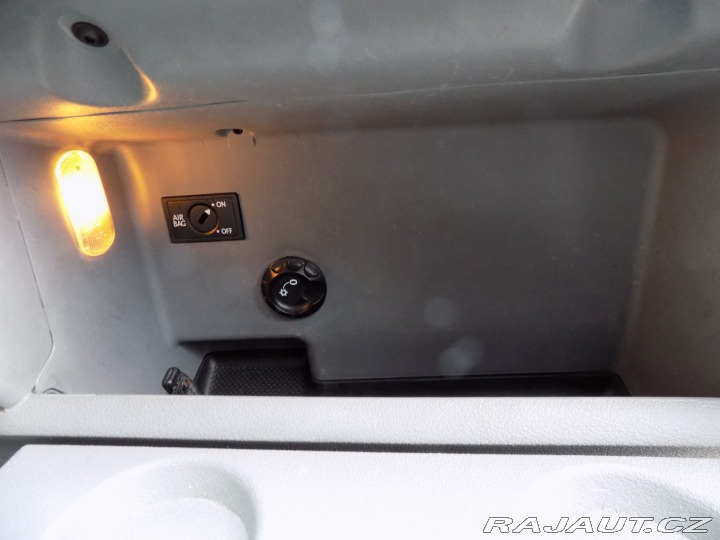 Volkswagen Touran 2.0TDI/NAVI/Klimatizace/ 2008