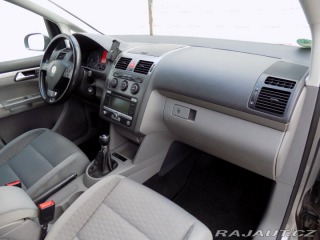 Volkswagen Touran 2.0TDI/NAVI/Klimatizace/ 2008