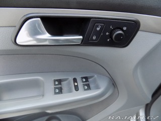 Volkswagen Touran 2.0TDI/NAVI/Klimatizace/ 2008