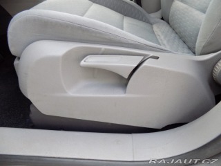 Volkswagen Touran 2.0TDI/NAVI/Klimatizace/ 2008