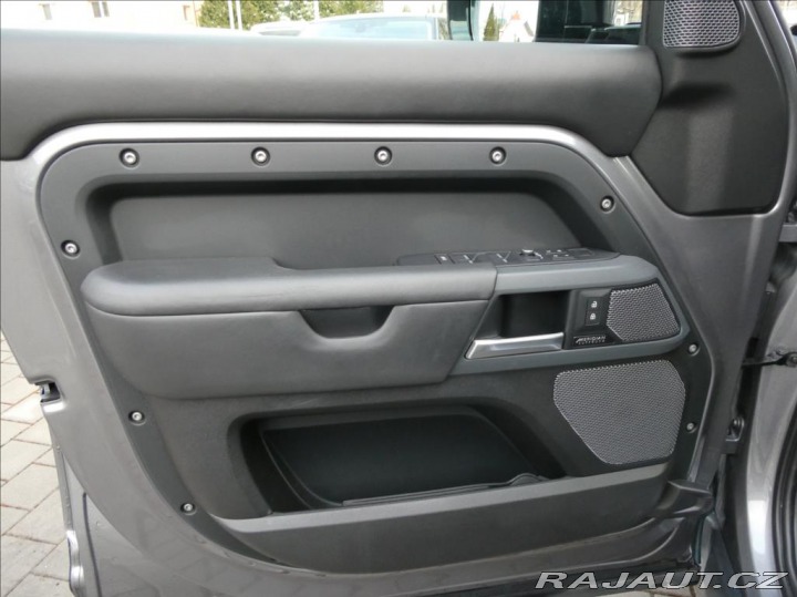 Land Rover Defender 3,0 D300 110 X-Dyn HSE,1m 2022