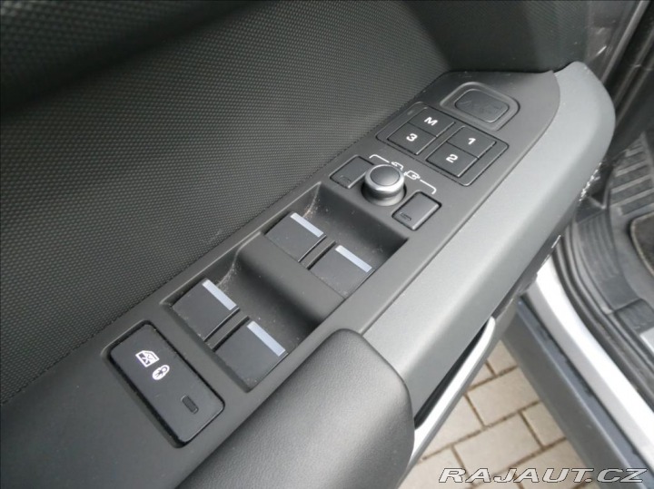 Land Rover Defender 3,0 D300 110 X-Dyn HSE,1m 2022