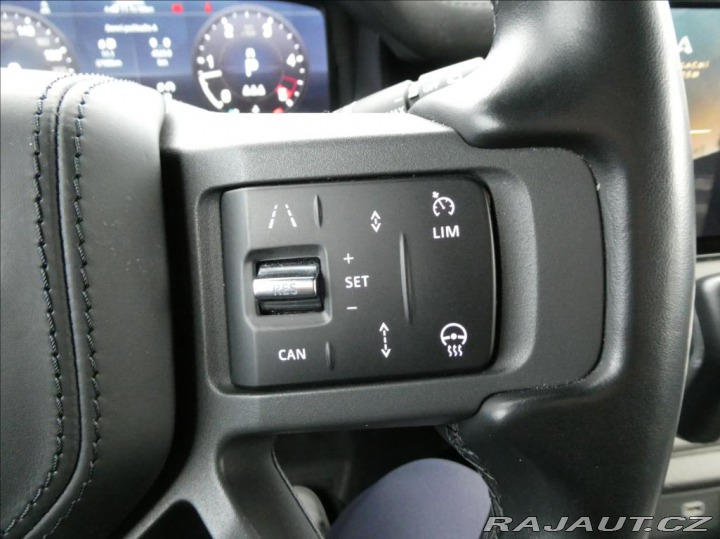 Land Rover Defender 3,0 D300 110 X-Dyn HSE,1m 2022
