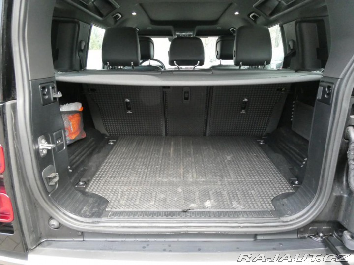 Land Rover Defender 3,0 D300 110 X-Dyn HSE,1m 2022