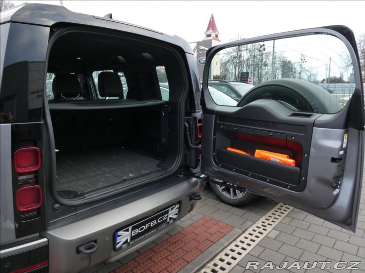 Land Rover Defender 3,0 D300 110 X-Dyn HSE,1m 2022