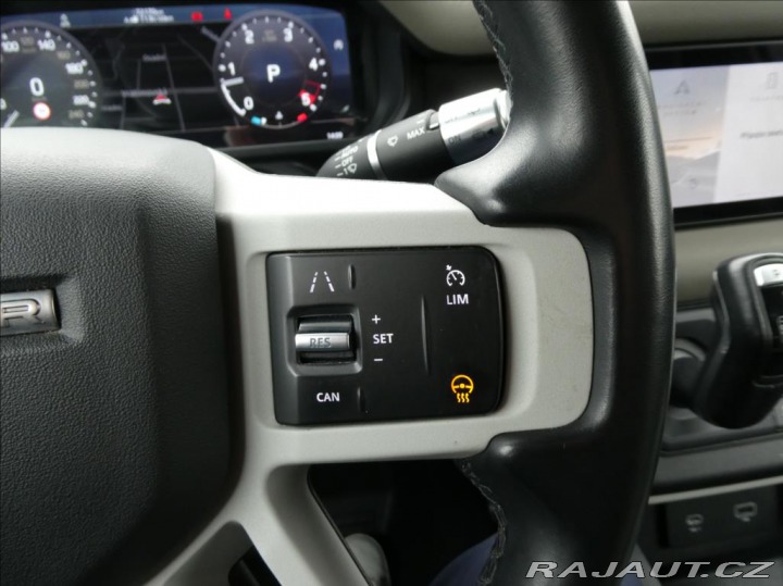 Land Rover Defender 3,0 D250 90 SE, 1.Maj. ČR 2021