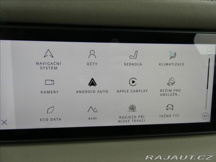 Land Rover Defender 3,0 D250 90 SE, 1.Maj. ČR 2021