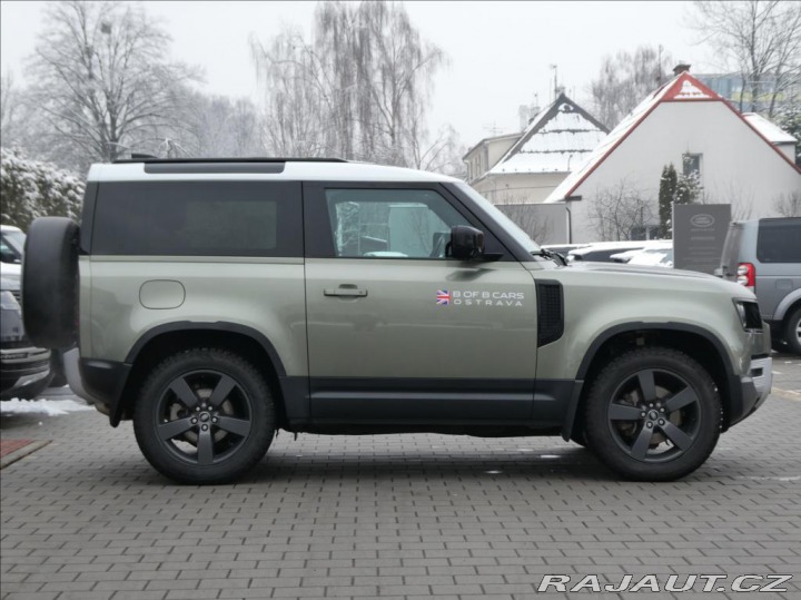Land Rover Defender 3,0 D250 90 SE, 1.Maj. ČR 2021