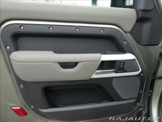 Land Rover Defender 3,0 D250 90 SE, 1.Maj. ČR 2021