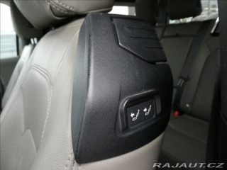 Land Rover Defender 3,0 D250 90 SE, 1.Maj. ČR 2021