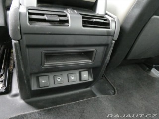 Land Rover Defender 3,0 D250 90 SE, 1.Maj. ČR 2021