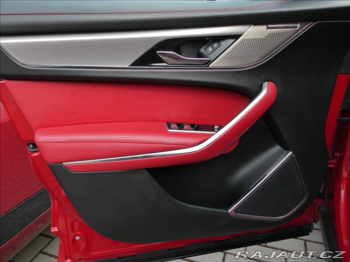 Jaguar F-Pace 2,0 P400e PHEV AWD,1Maj,Č 2022