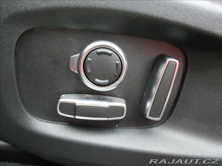 Jaguar F-Pace 2,0 P400e PHEV HSE,1Maj,Č 2022