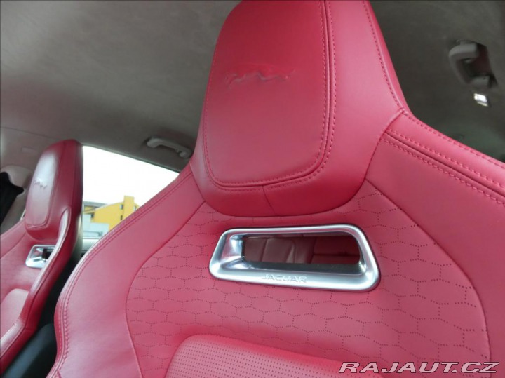 Jaguar F-Pace 2,0 P400e PHEV HSE,1Maj,Č 2022