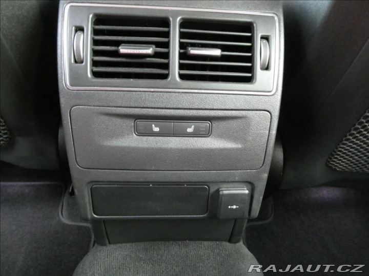 Jaguar F-Pace 2,0 P400e PHEV AWD,1Maj,Č 2022