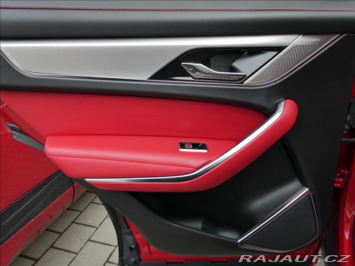 Jaguar F-Pace 2,0 P400e PHEV HSE,1Maj,Č 2022