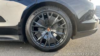 Porsche Taycan GTS 2023