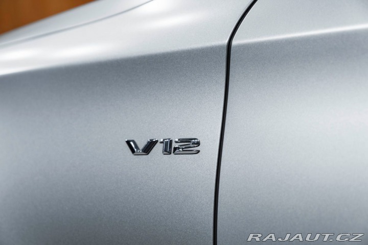 Mercedes-Benz S V12 6.0L Maybach, Masáže, 2017