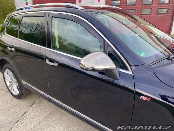 Volkswagen Touareg  2013