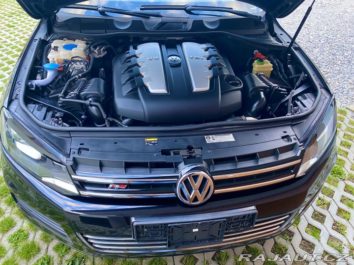 Volkswagen Touareg  2013