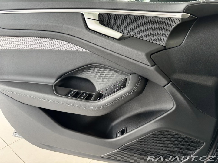 Audi A6 TDI S-LINE*NovýModel*SKLA 2025