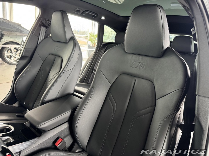 Audi A6 Avant TDI S-LINE*NovýMode 2025