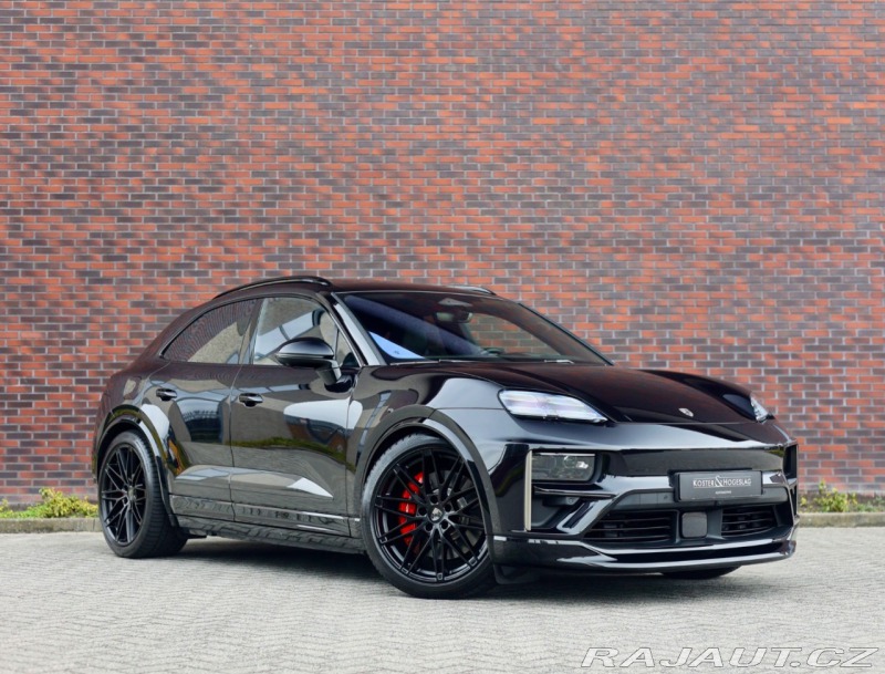 Porsche Macan Turbo | Panoráma - Ťažné