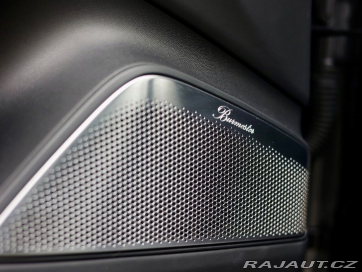 Porsche Macan Turbo | Panoráma - Ťažné 2024