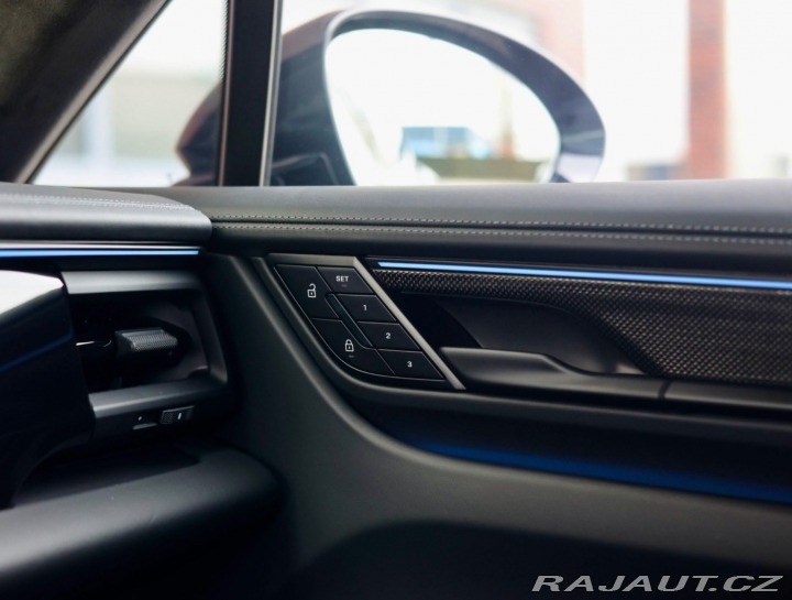 Porsche Macan Turbo | Panoráma - Ťažné 2024