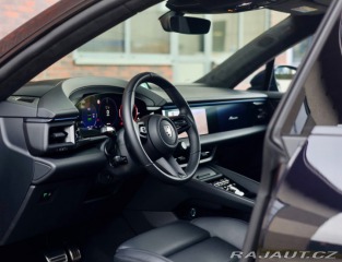 Porsche Macan Turbo | Panoráma - Ťažné 2024