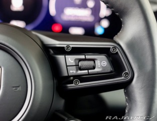 Porsche Macan Turbo | Panoráma - Ťažné 2024