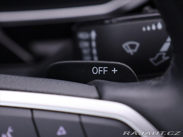 Volkswagen Taigo 1,5 TSI 110kW DSG R-line 2022