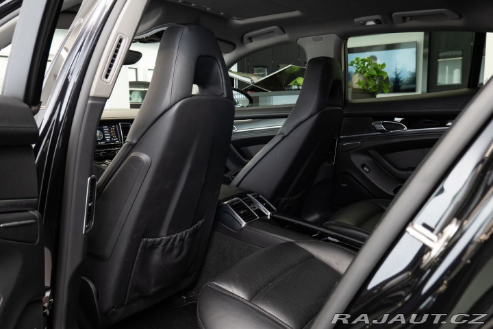 Porsche Panamera  2011