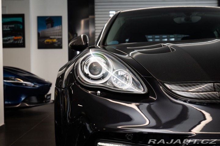 Porsche Panamera  2011